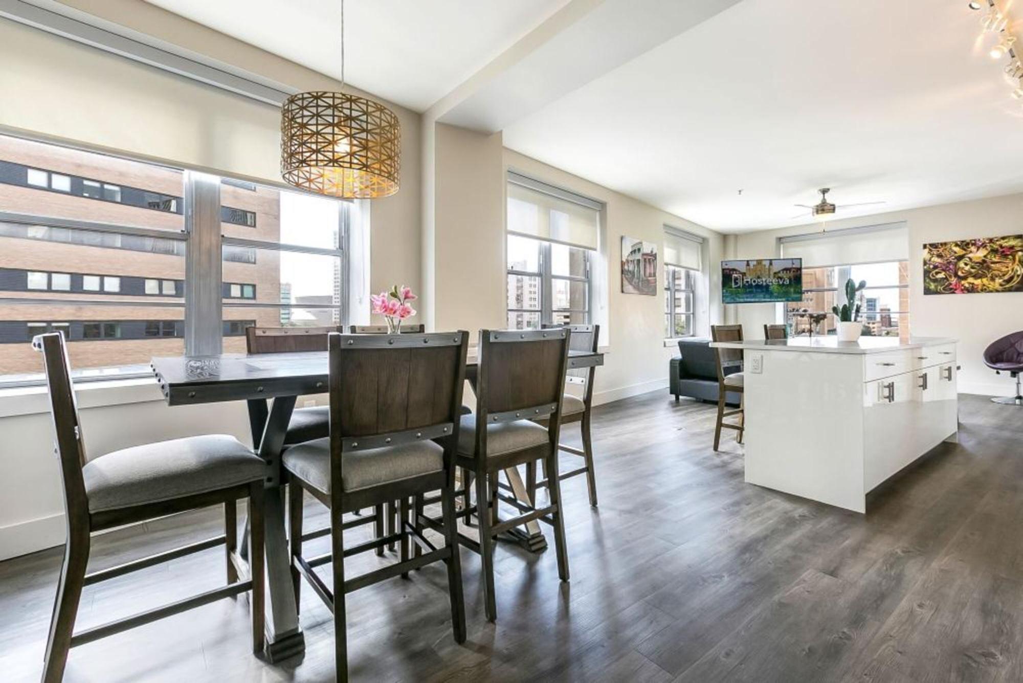 Upscale Condos And Penthouses Close To Canal And Bourbon St Новый Орлеан Экстерьер фото