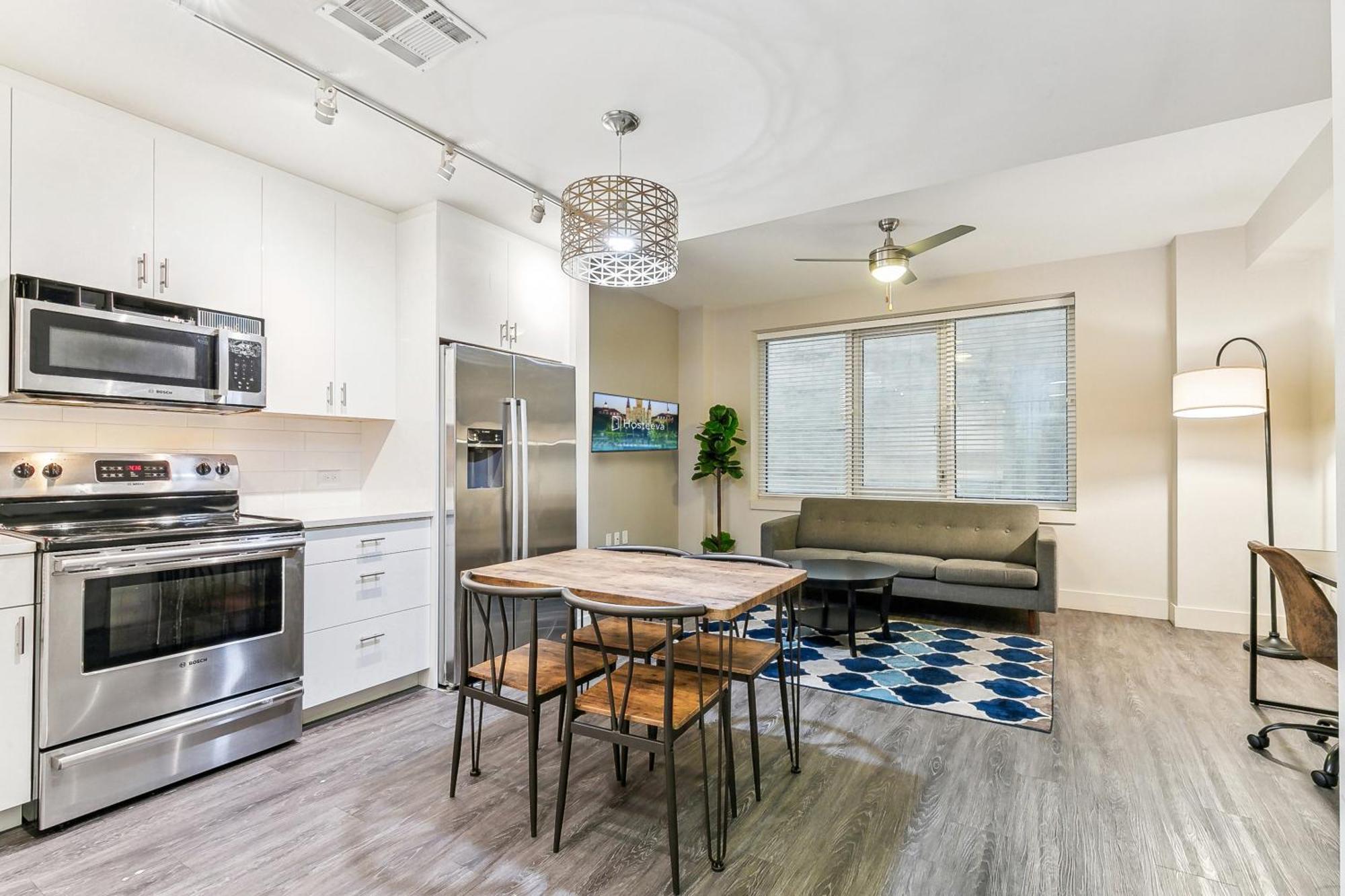 Upscale Condos And Penthouses Close To Canal And Bourbon St Новый Орлеан Экстерьер фото