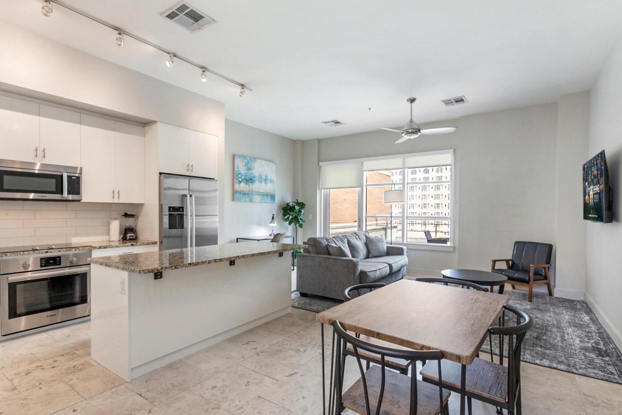 Upscale Condos And Penthouses Close To Canal And Bourbon St Новый Орлеан Экстерьер фото