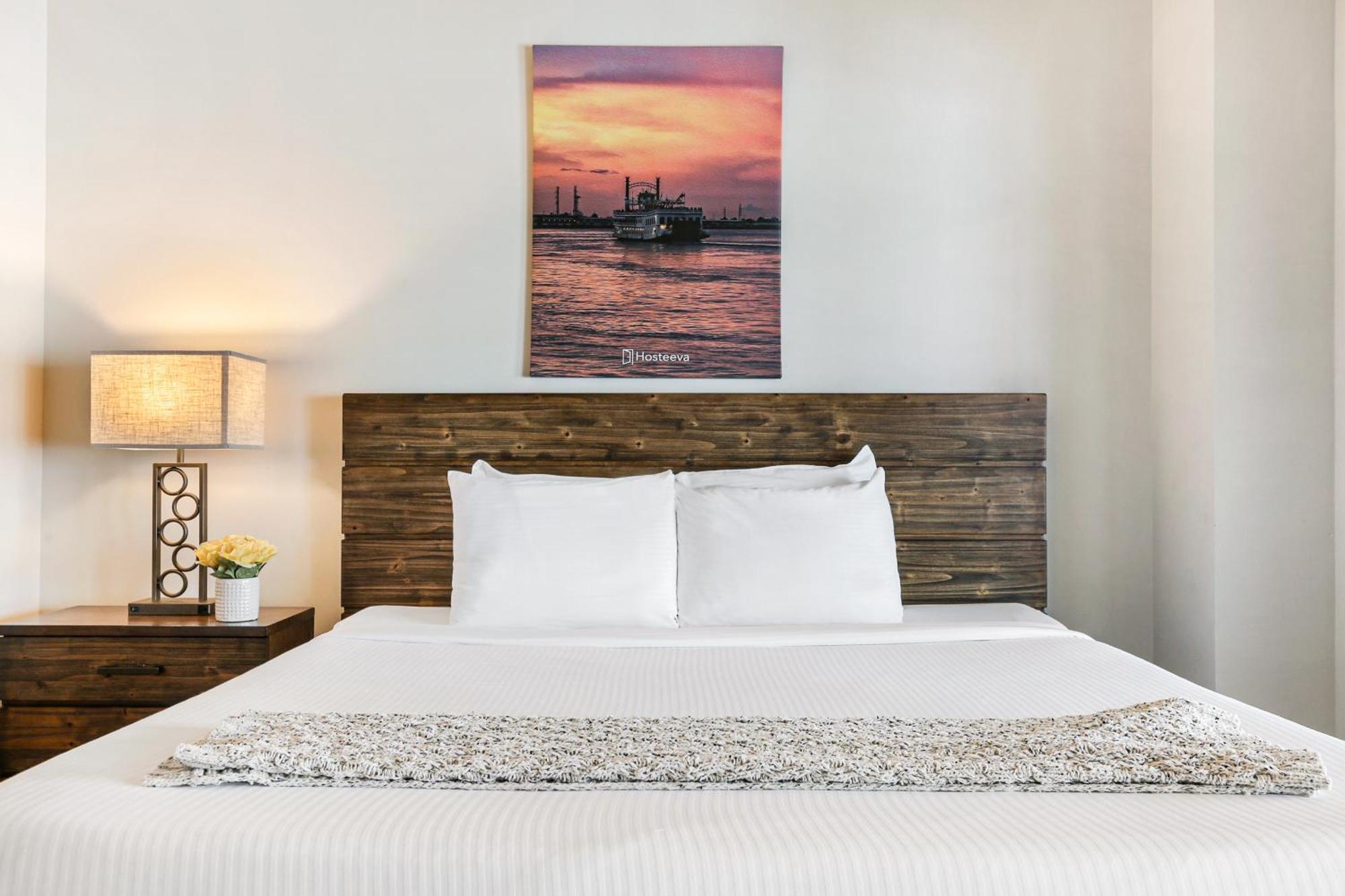 Upscale Condos And Penthouses Close To Canal And Bourbon St Новый Орлеан Экстерьер фото